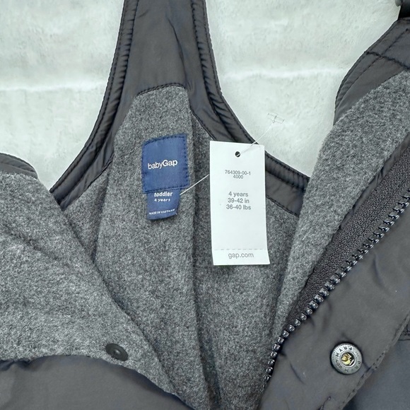 NWT Gap Ski Bib Size 4 Toddler - Picture 4 of 5